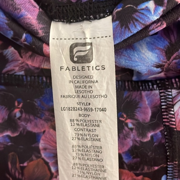 2 pair of Fabletics leggings - Picture 2 of 6